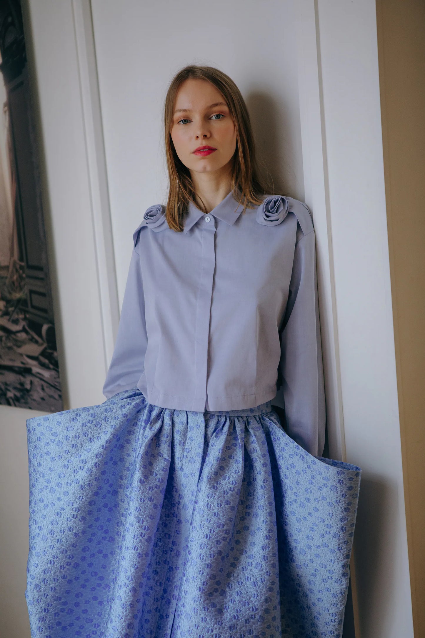 Simple Classic Roses Long Shirt